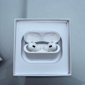 Wireless Earbuds - White